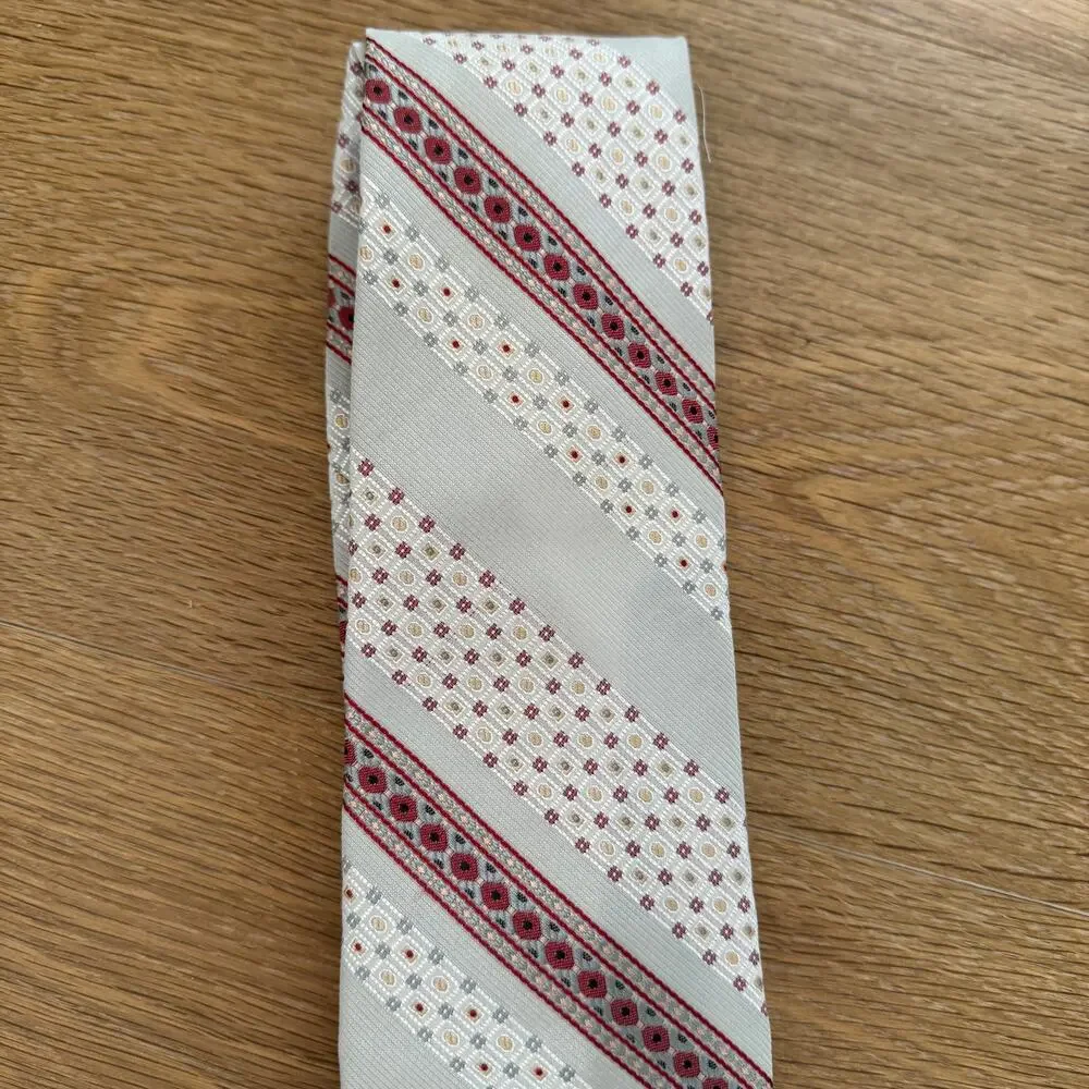 Vintage Christian Dior Cravates Paris Tie Polyester Geometric Striped Light Grey